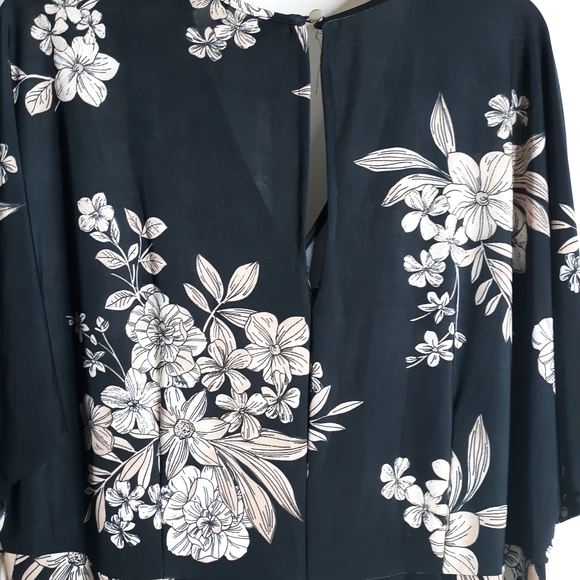 Mlle Gabrielle Black Floral V Neck Jumpsuit - Picture 6 of 8